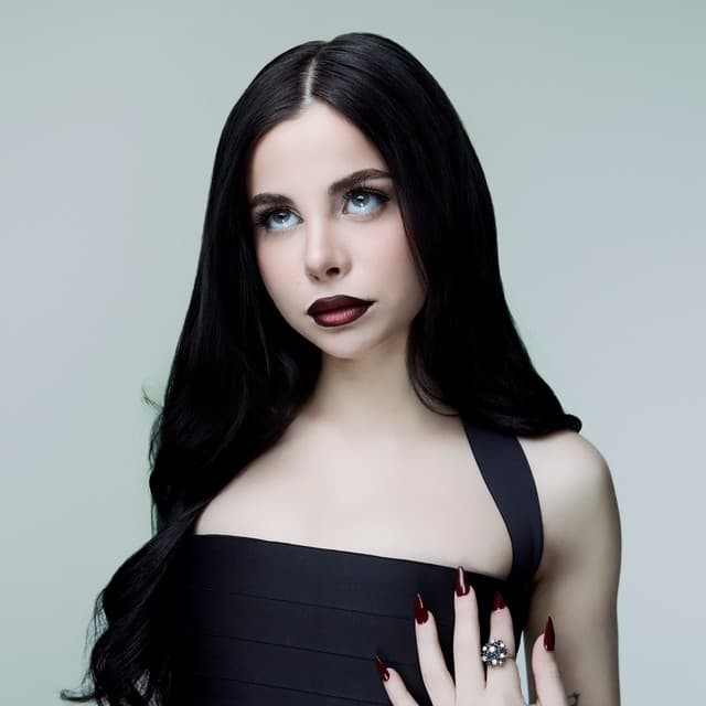 Ellise Gitas - Musician